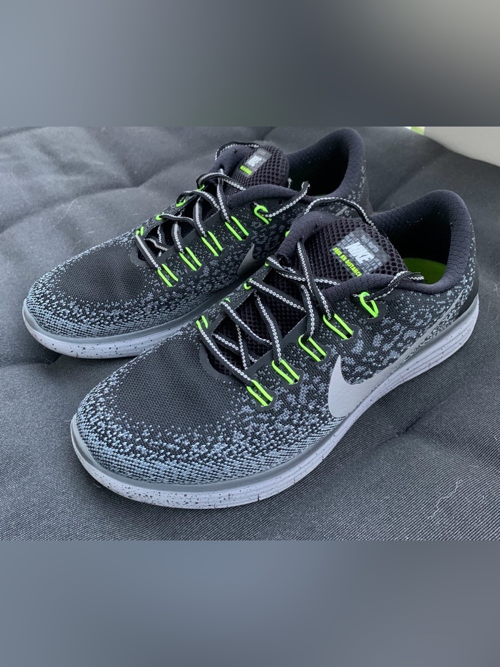 NIKE Free Run Distance Shield Black Silver Line Green Sneakers Shoes-Womens 9